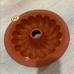 Smartware Silicone Bundt Pan Terra Cotta NeverUsed